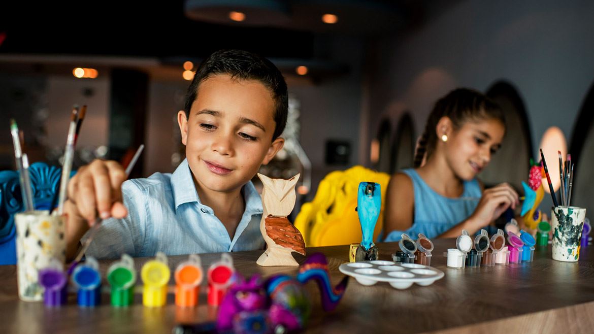 Crafts for kids in Grand Velas Riviera Nayarit