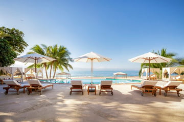 Bridal Parties Offered Unique New Beach Club Spa Party Experience At Velas Vallarta