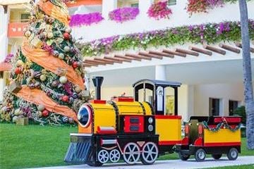 Insuite Christmas Tree, Santa’s Arrival by Helicopter, Gingerbread Mansions, Traditional Posada Fiestas, Giving Back & More This Festive Season At Velas Resorts in Mexico