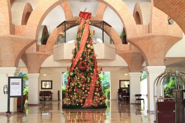 Epic Santa Claus Helicopter Arrival, Traditional Mexican Festivities & More Await Travelers This Holiday Season at Velas Resorts in Mexico